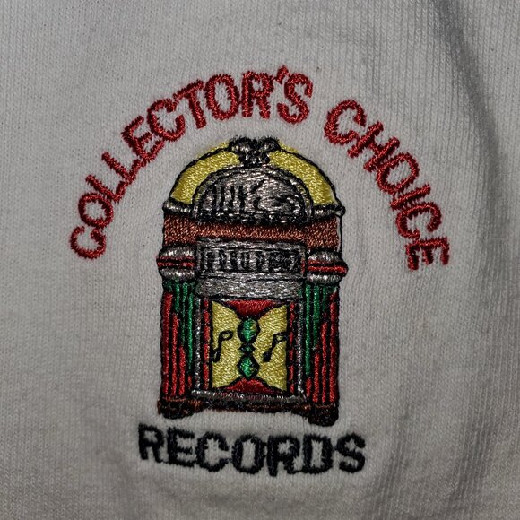 TRUE VINTAGE RECORD STORE TEE SHIRT - Picture 2 of 2